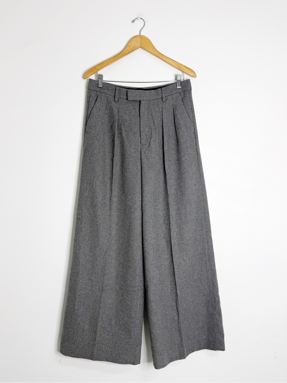 Banana Republic Wide-Leg Herringbone Wool Blend Pants Size 8 Gray
